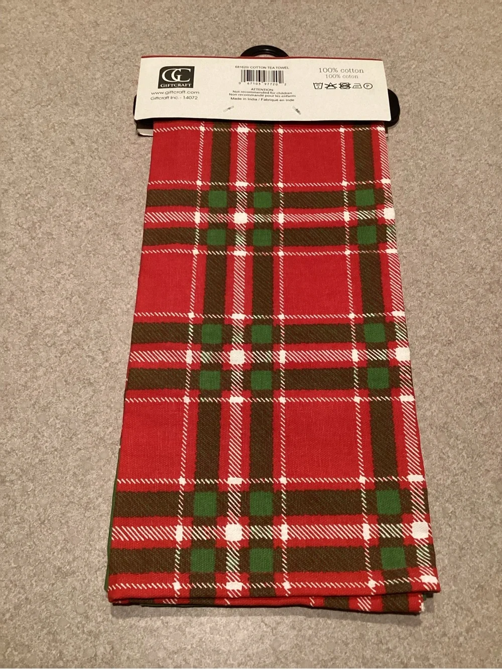 Holiday Kitchen Red & Green Plaid Tea Towel * 100% Cotton * NWT